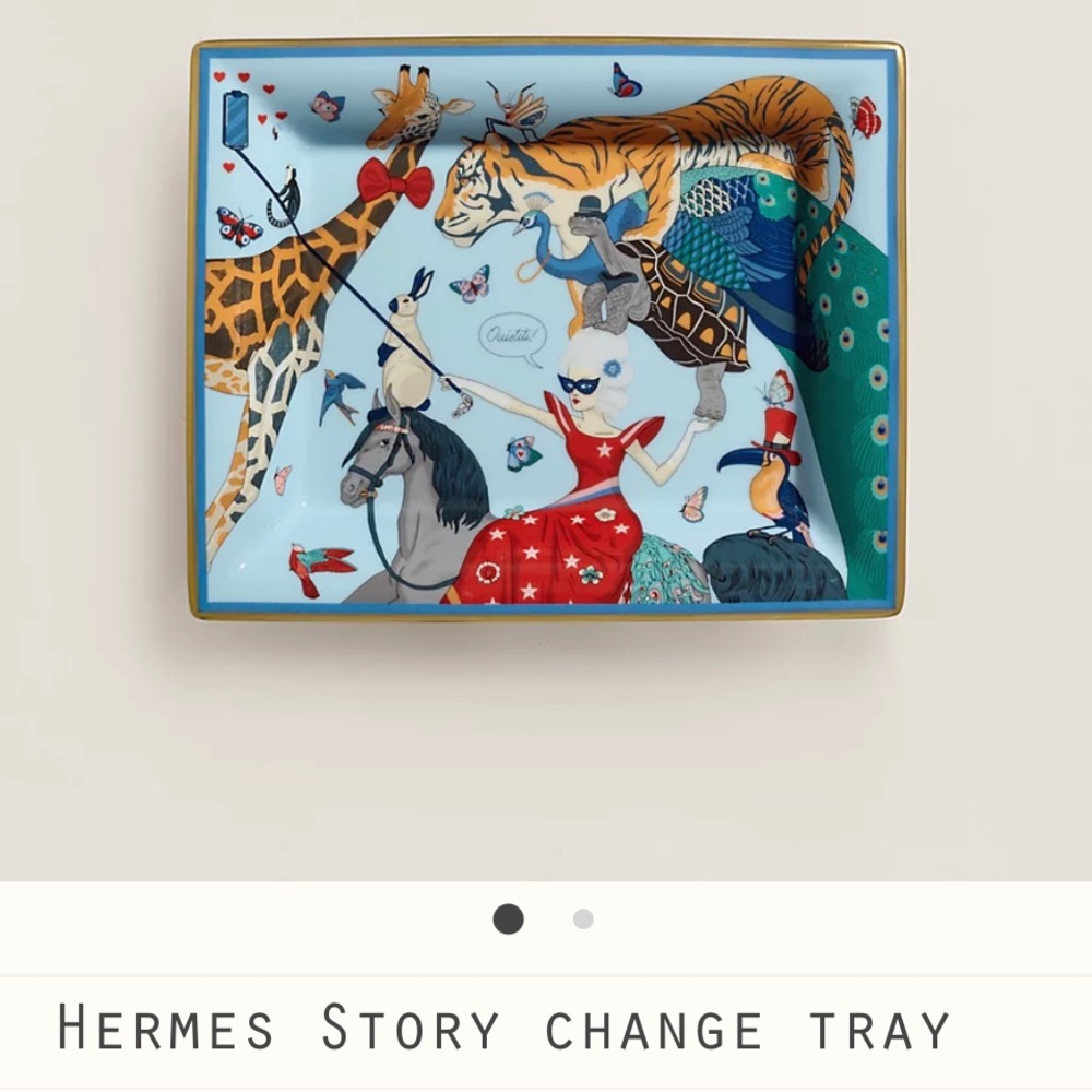 Hermes Story Change Tray